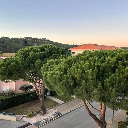 Domaine D'azur - Renovated 1br With Terrace Pool & Garage דירה לה לבאנדו