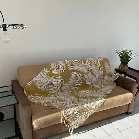 Domaine D'azur - Renovated 1br With Terrace Pool & Garage *