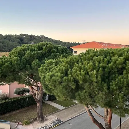 Domaine D'azur - Renovated 1br With Terrace Pool & Garage * Le Lavandou