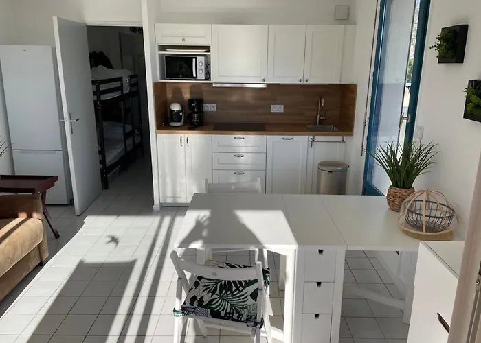 Appartement Domaine D'azur - Renovated 1br With Terrace Pool & Garage *