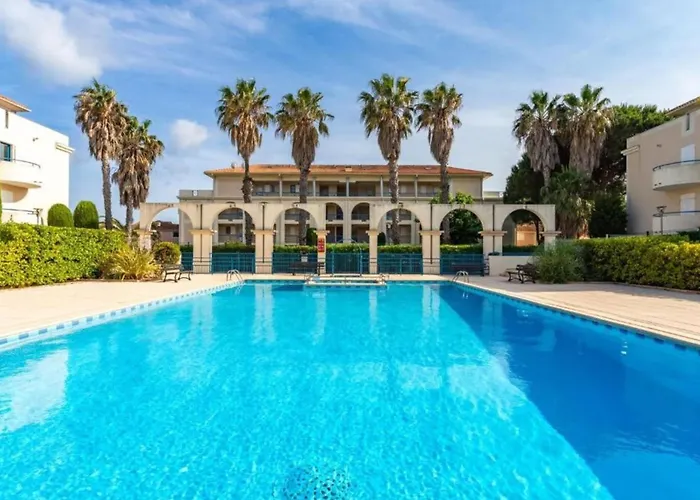 Domaine D'azur - Renovated 1br With Terrace Pool & Garage Le Lavandou